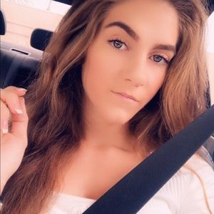 Meet your Posher, Destiny